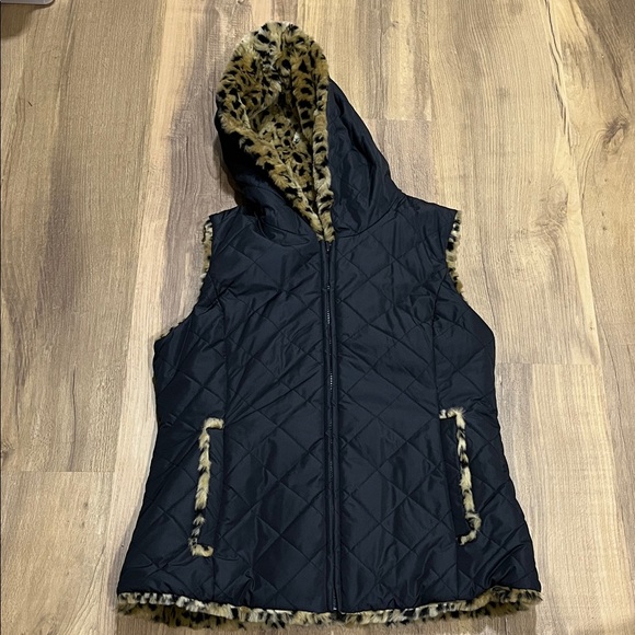 Kristen Blake Jackets & Blazers - Kristen Blake size small vest